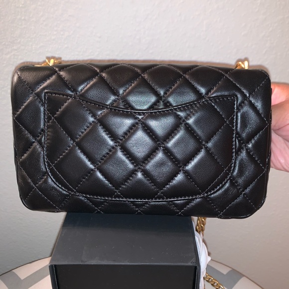 (SOLD)AUTHENTIC CHANEL MINI - Picture 3 of 8